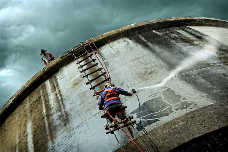 Bandu Gunaratne - Tank cleaner
